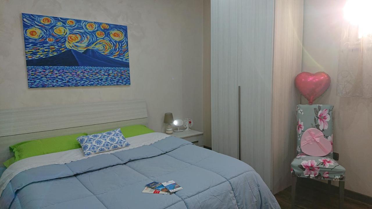 Sky-terrace In Central Station, 3 Bedrooms Naples